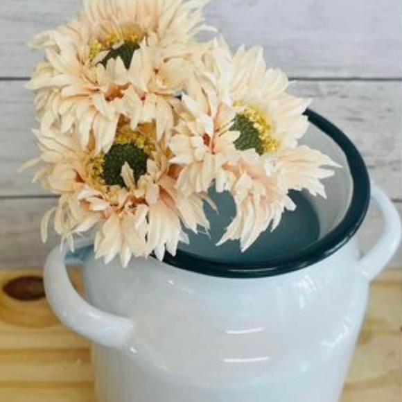 *Triple Gerbera Daisy Bouquet, Cream Pink - Picture 3 of 10